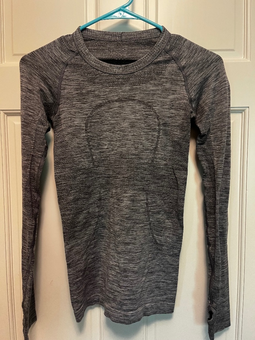 Lululemon Swiftly Tech Long Sleeve Women's Size 2 Gray